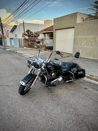HARLEY-DAVIDSON ROAD KING CLASSIC HARLEY-DAVIDSON ROAD KING CLASSIC